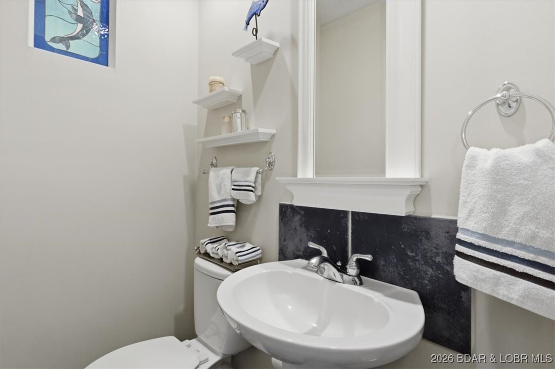 1640 Nichols Road Osage Beach, MO 65065 - Photo 18 of 54