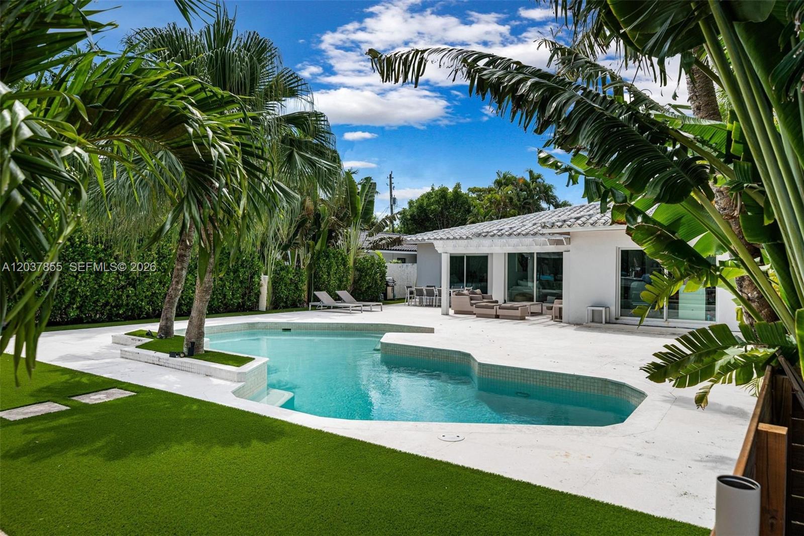 1835 Daytonia Road Miami Beach, FL 33141 - Photo 6 of 21