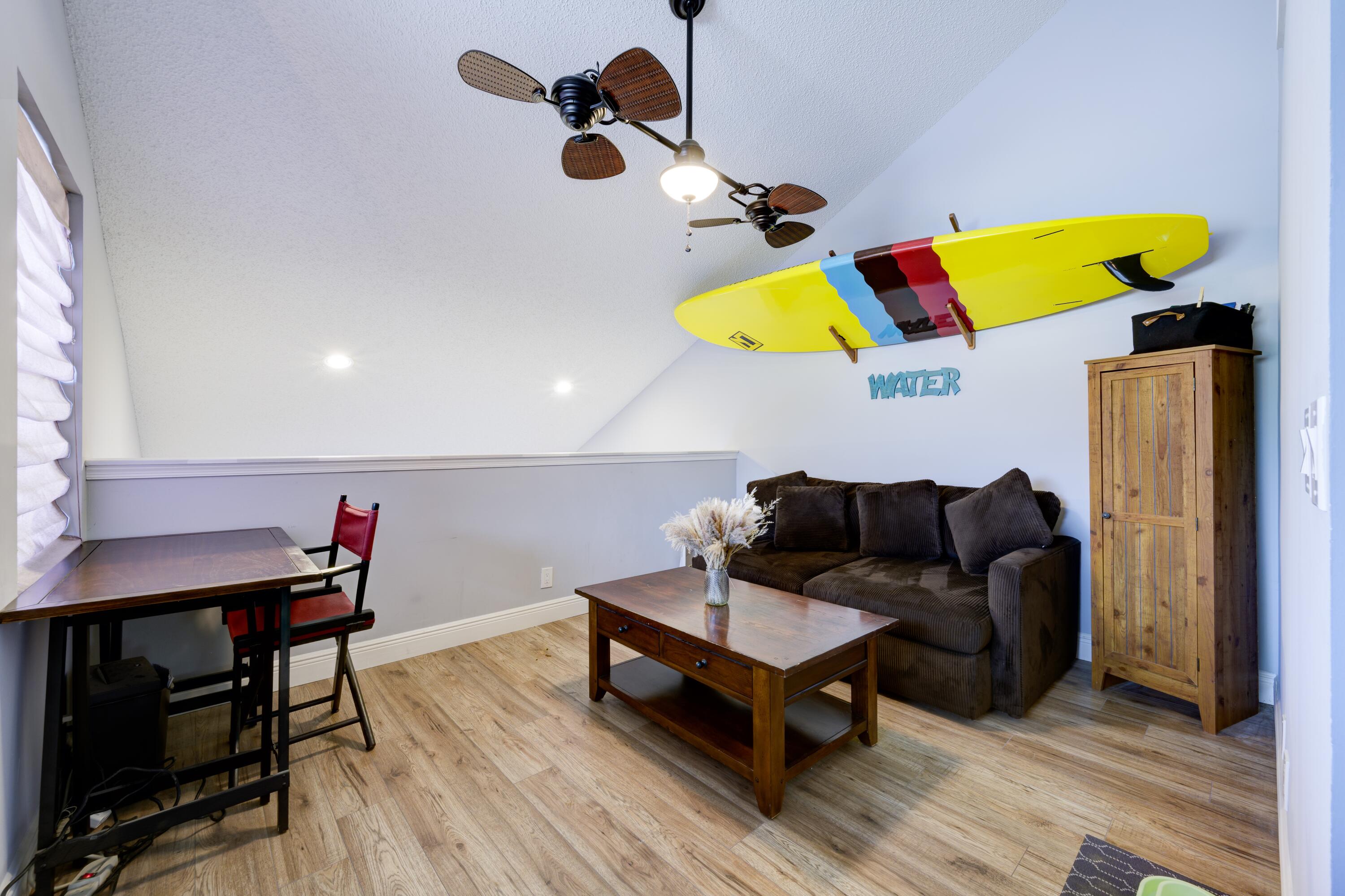 1202 Summerwinds Lane Jupiter, FL 33458 - Photo 16 of 38 Loft