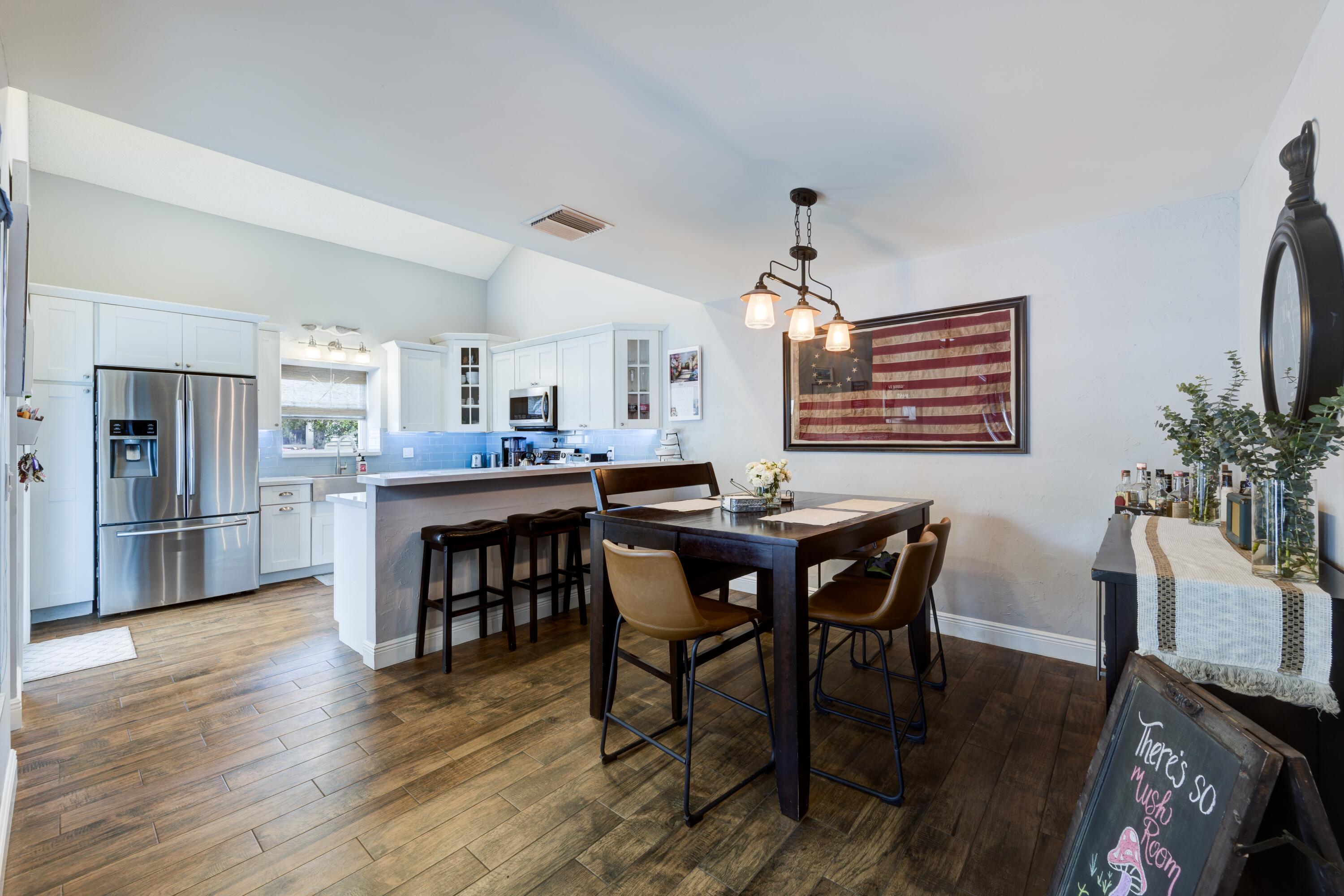 1202 Summerwinds Lane Jupiter, FL 33458 - Photo 5 of 38 Dining / Kitchen