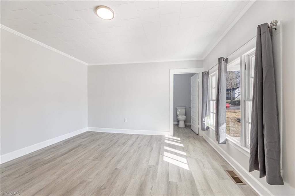 1309 Ridge Avenue Eden, NC 27288 - Photo 3 of 16