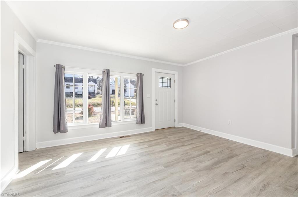 1309 Ridge Avenue Eden, NC 27288 - Photo 4 of 16