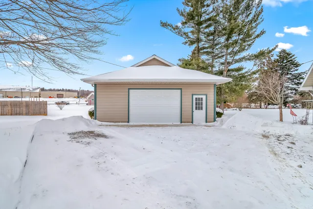 $295,000 | 2440 Steamburg Road, Hillsdale, MI 49242