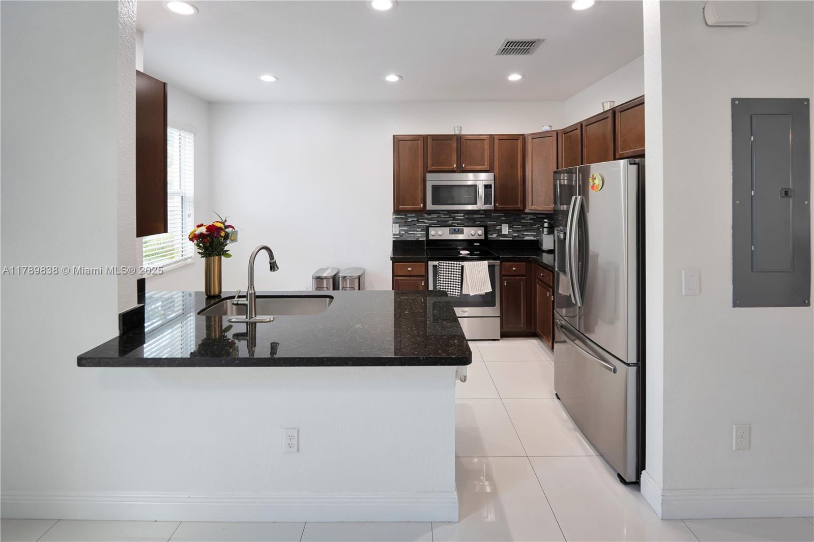 140 Monterey Bay Drive Boynton Beach, FL 33426 - Photo 12 of 43