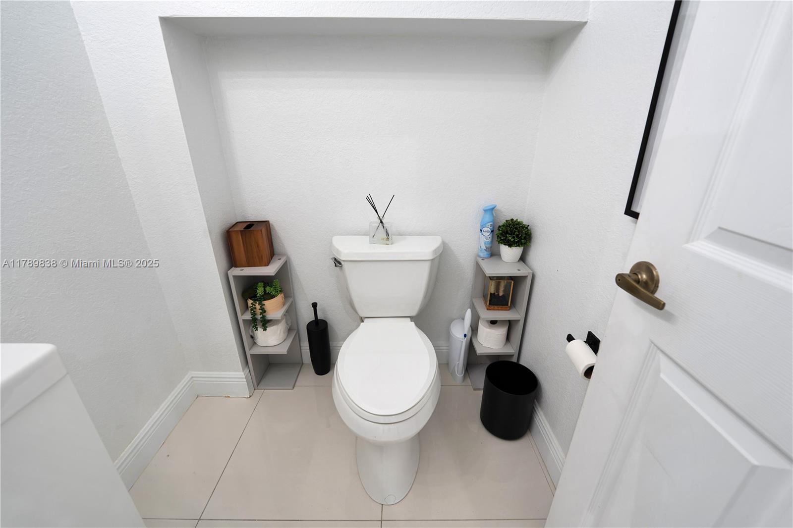 140 Monterey Bay Drive Boynton Beach, FL 33426 - Photo 18 of 43 1/2 Bathroom 1st Floor