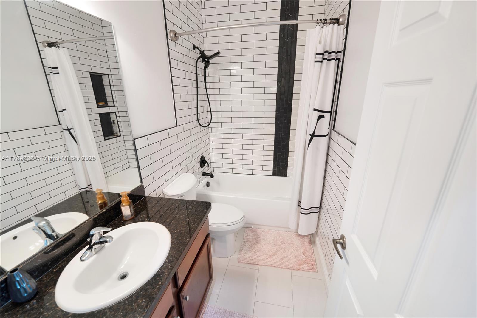 140 Monterey Bay Drive Boynton Beach, FL 33426 - Photo 30 of 43 Updated 2nd Bathroom