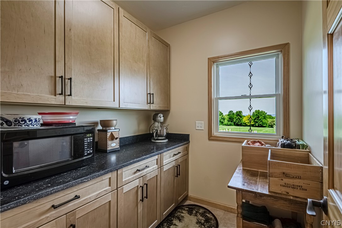 8925 Tibbitts Road New Hartford, NY 13413 - Photo 24 of 49