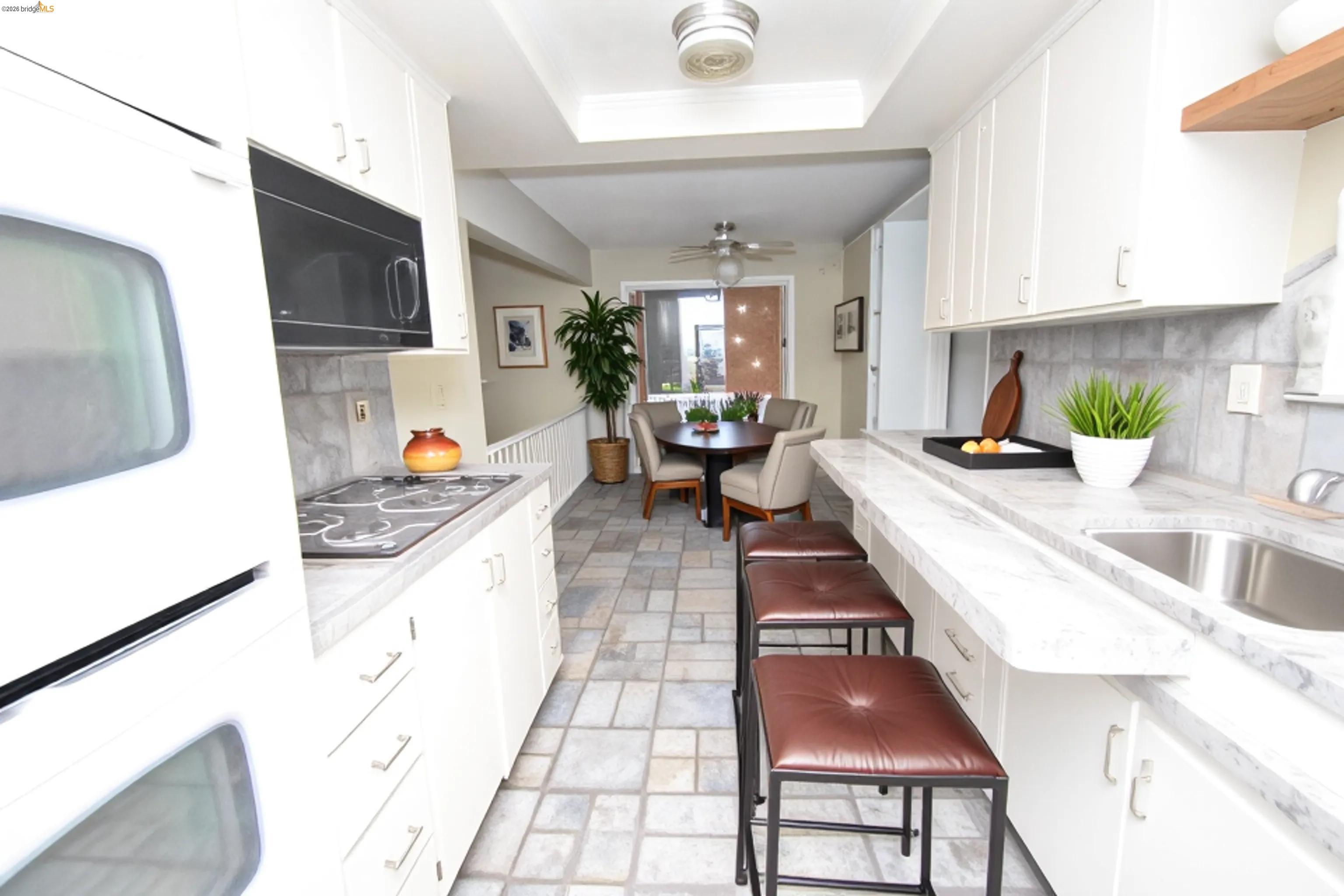 1013 Colonial Court Modesto, CA 95350 - Photo 11 of 30