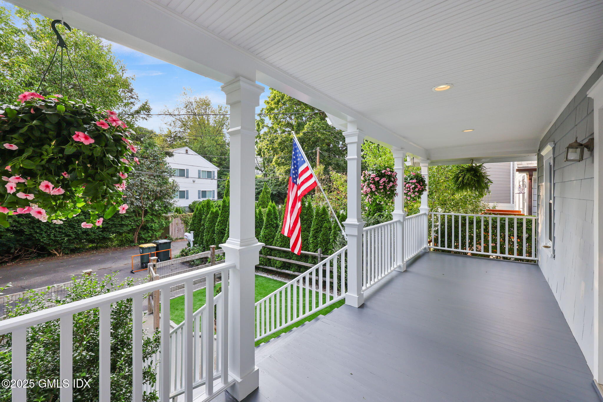 9 Cottage Place Greenwich, CT 06830 - Photo 2 of 21 a view of a porch and garden