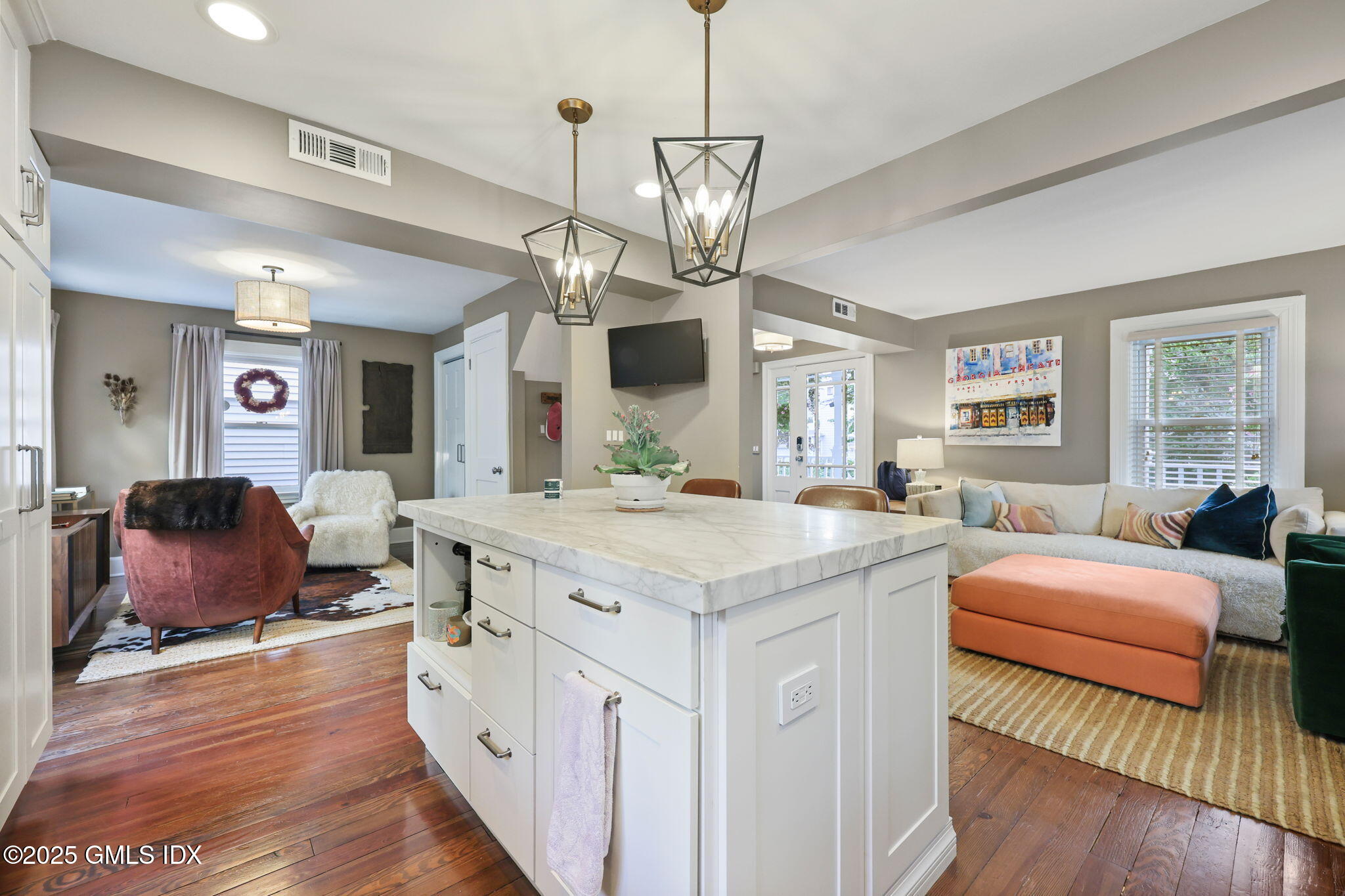 9 Cottage Place Greenwich, CT 06830 - Photo 10 of 21