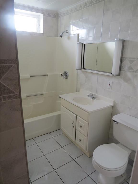 2014 Aroostook Road Wallagrass, ME 04781 - Photo 21 of 27 Full Bathroom