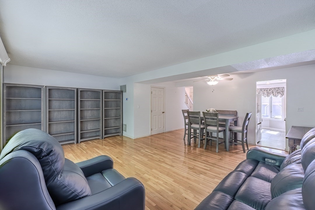 4105 Woodbridge Road, Unit 4105 Peabody, MA 01960 - Photo 8 of 39