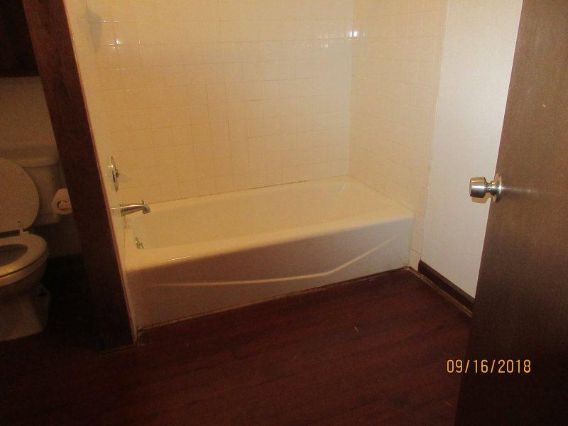 2035 Shannon Road Navarre, FL 32566 - Photo 10 of 11 Additional Bath 2