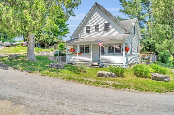 $269,000 | 102 Lougheed Road, Oneonta, NY 13820