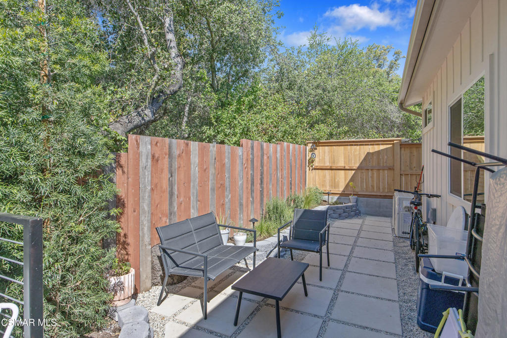 313 Raymond Street, Unit B Ojai, CA 93023 - Photo 15 of 36