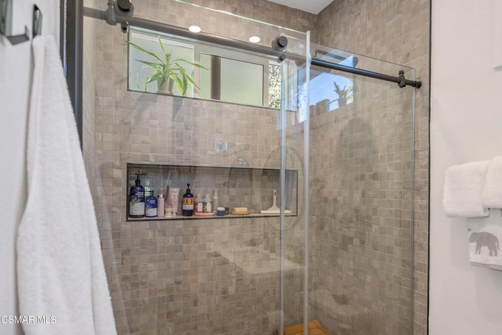 313 Raymond Street, Unit B Ojai, CA 93023 - Photo 24 of 36
