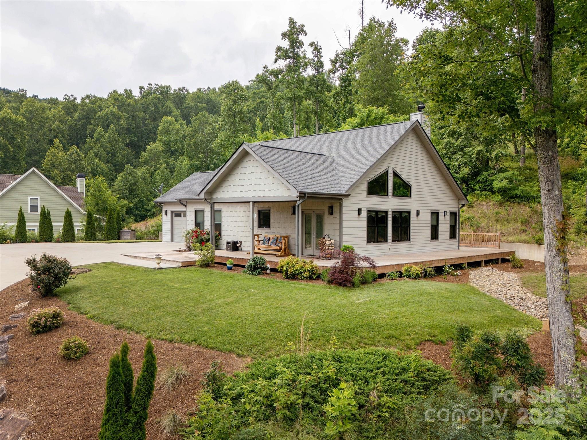 645 Silverglen Way Hendersonville, NC 28792 - Photo 3 of 41