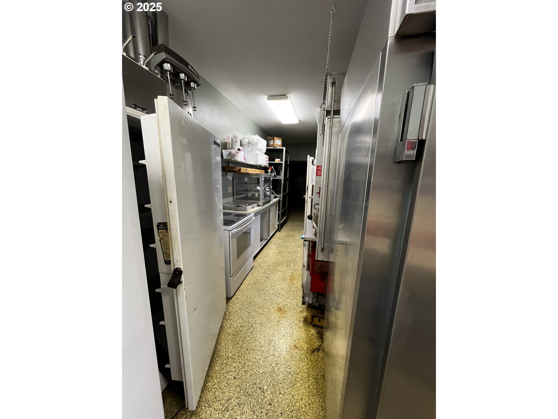 99 3rd Street Maupin, OR 97037 - Photo 23 of 29