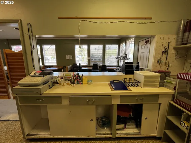 $395,000 | 99 3rd Street, Maupin, OR 97037