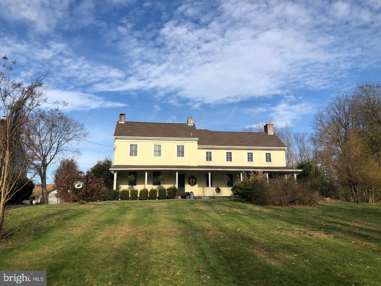1195 Bristol Road Southampton, PA 18966 - Photo 2 of 41 Set up Nicely from the Road