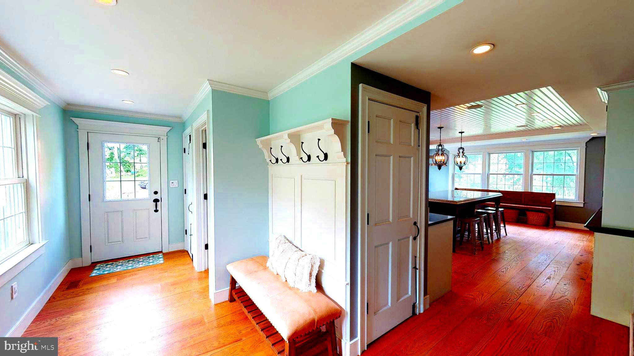 1195 Bristol Road Southampton, PA 18966 - Photo 14 of 41 Spacious Mud Room Entrance From Rear Patio