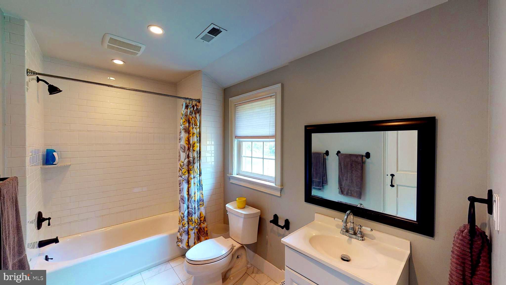1195 Bristol Road Southampton, PA 18966 - Photo 29 of 41 Upstairs Guest Bath 1