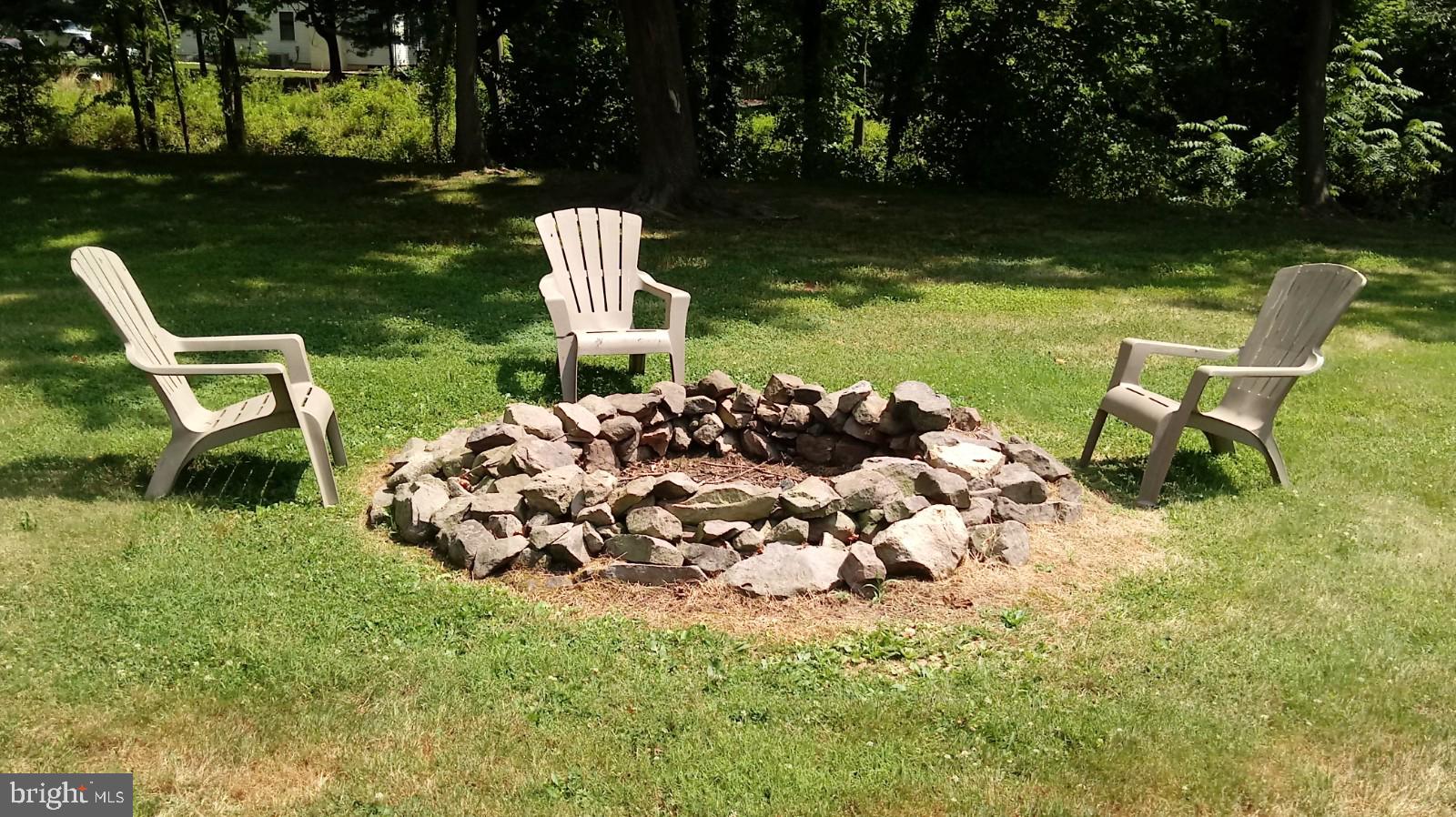 1195 Bristol Road Southampton, PA 18966 - Photo 36 of 41 Cozy Firepit