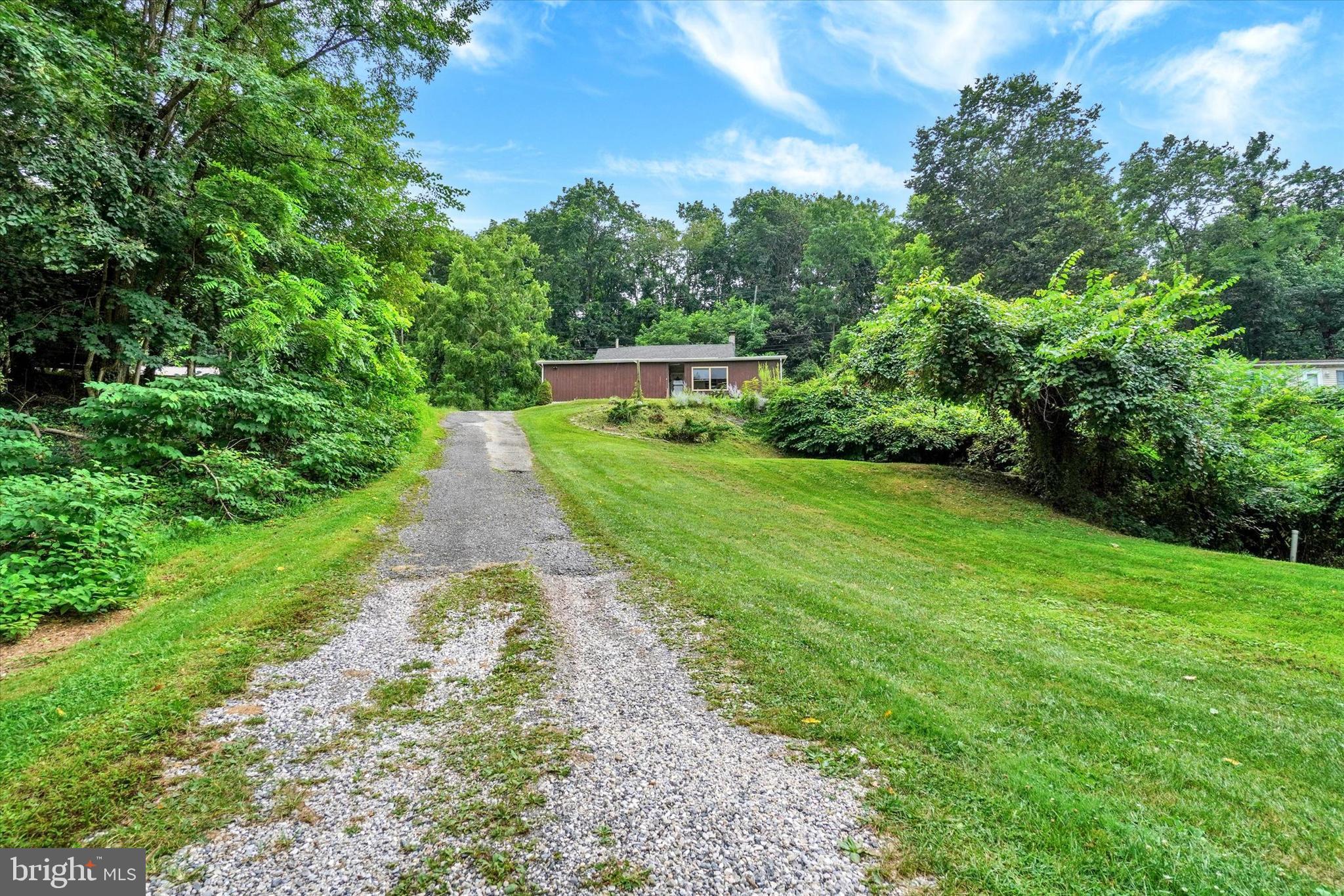 1655 Conewago Creek Road Manchester, PA 17345 - Photo 17 of 19 Extra deep lot