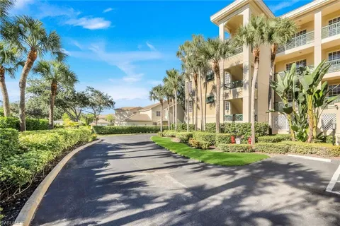 $579,000 | 25161 Sandpiper Greens Court, Unit 203, Bonita Springs, FL 34134