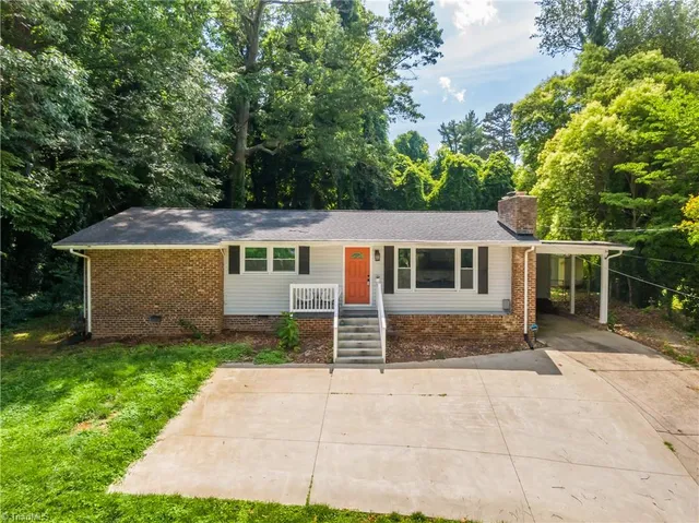 $2,300 | 1224 Fenimore Street, Winston-Salem, NC 27103