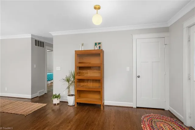 $2,300 | 1224 Fenimore Street, Winston-Salem, NC 27103