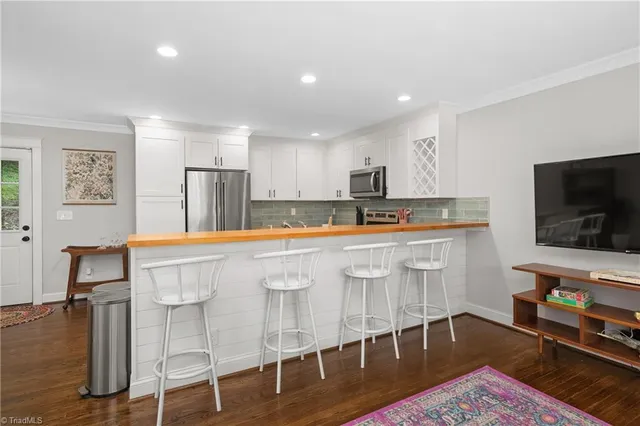 $2,300 | 1224 Fenimore Street, Winston-Salem, NC 27103