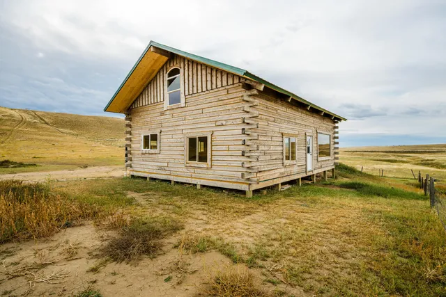 $375,000 | 94 Quarry, Buffalo, WY 82834