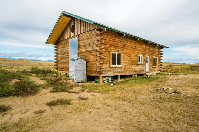 $375,000 | 94 Quarry, Buffalo, WY 82834