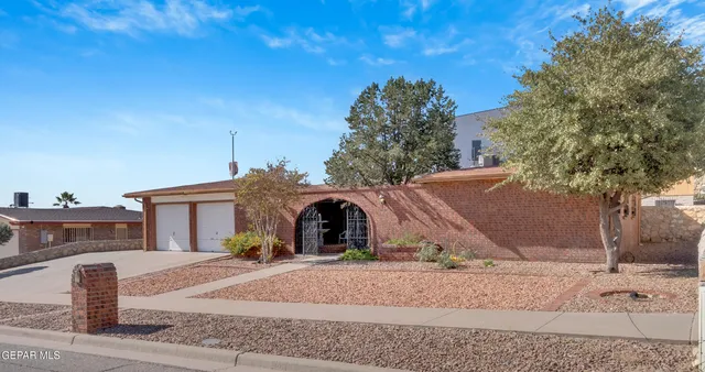$339,999 | 1209 Lonewood Drive, El Paso, TX 79925