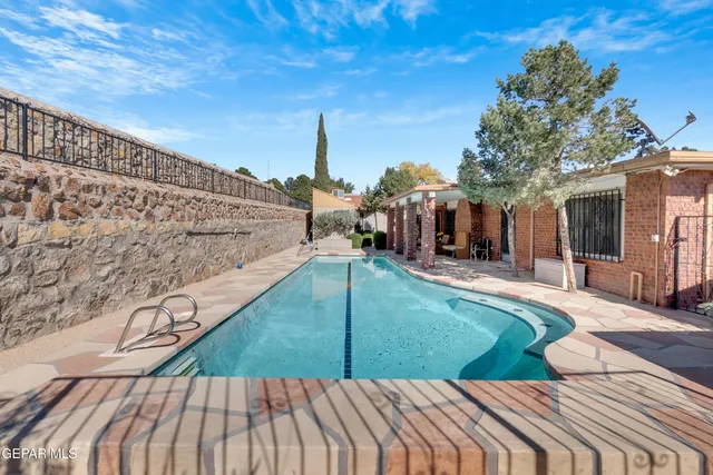 $339,999 | 1209 Lonewood Drive, El Paso, TX 79925