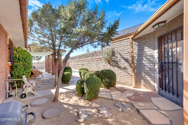 $339,999 | 1209 Lonewood Drive, El Paso, TX 79925