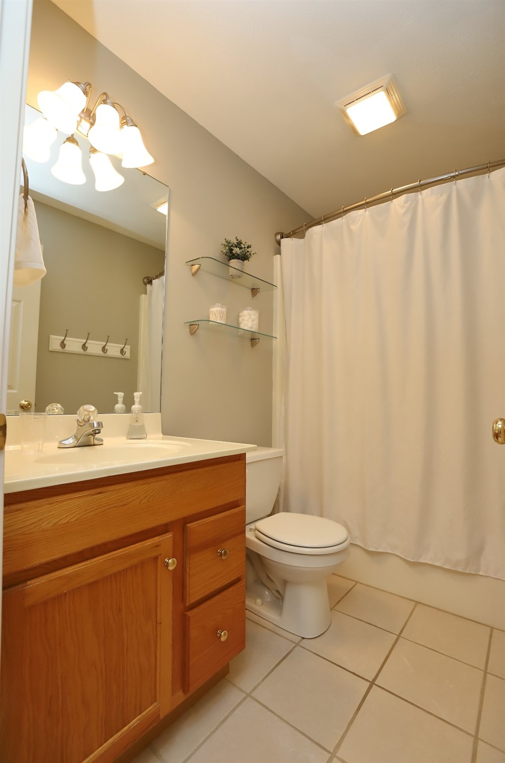 4022 Country Ridge Drive Newburgh, IN 47630 - Photo 15 of 19 Gallery Image 15