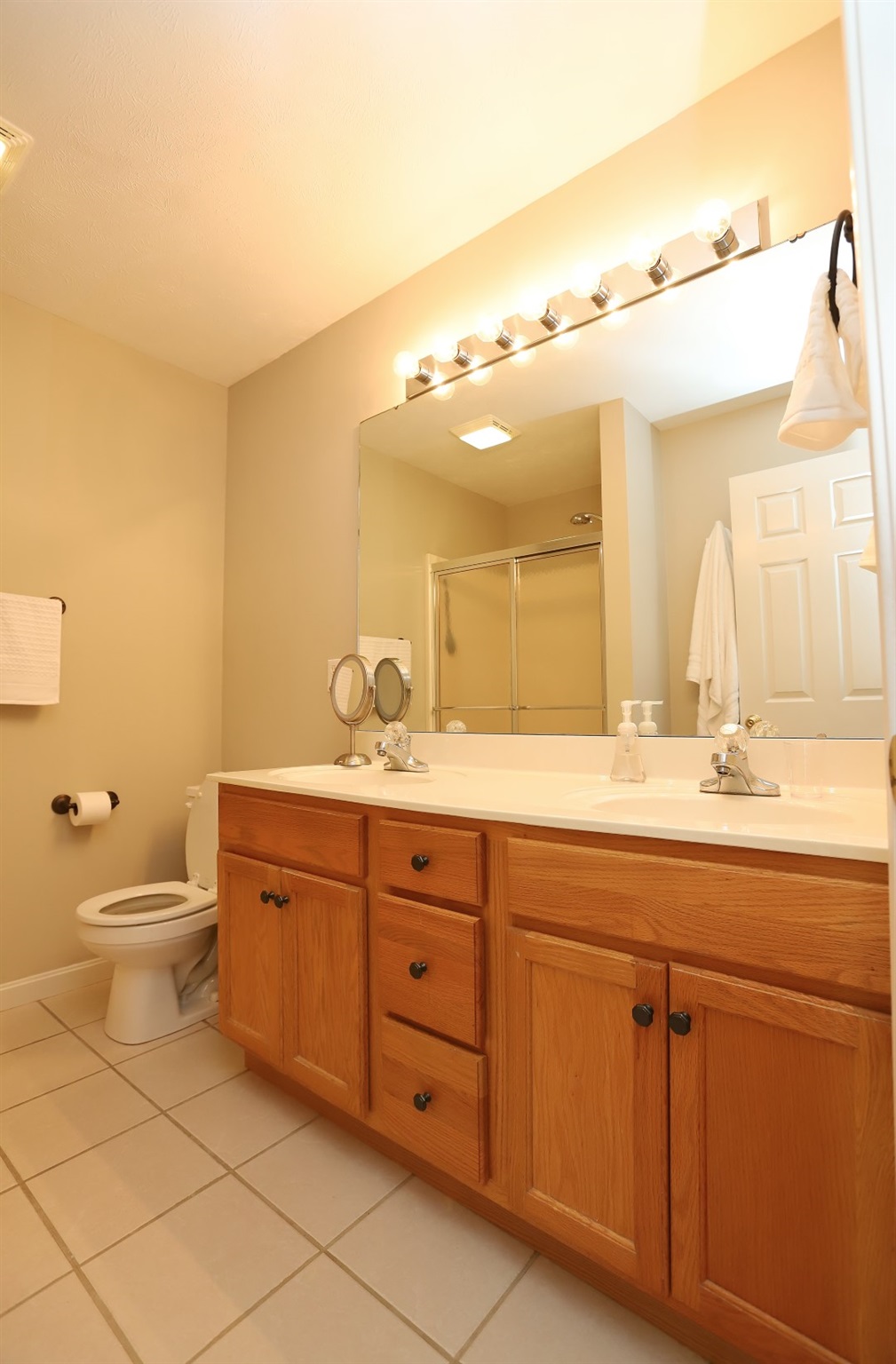 4022 Country Ridge Drive Newburgh, IN 47630 - Photo 10 of 19 Gallery Image 10