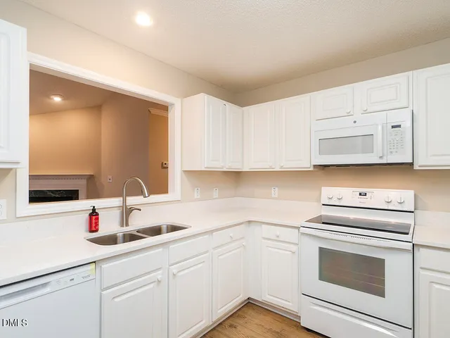 $240,000 | 3027 Maple Avenue, Unit J2, Burlington, NC 27215