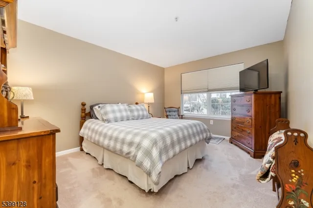 $239,900 | 52 Overlook Drive, Stewartsville, NJ 08886