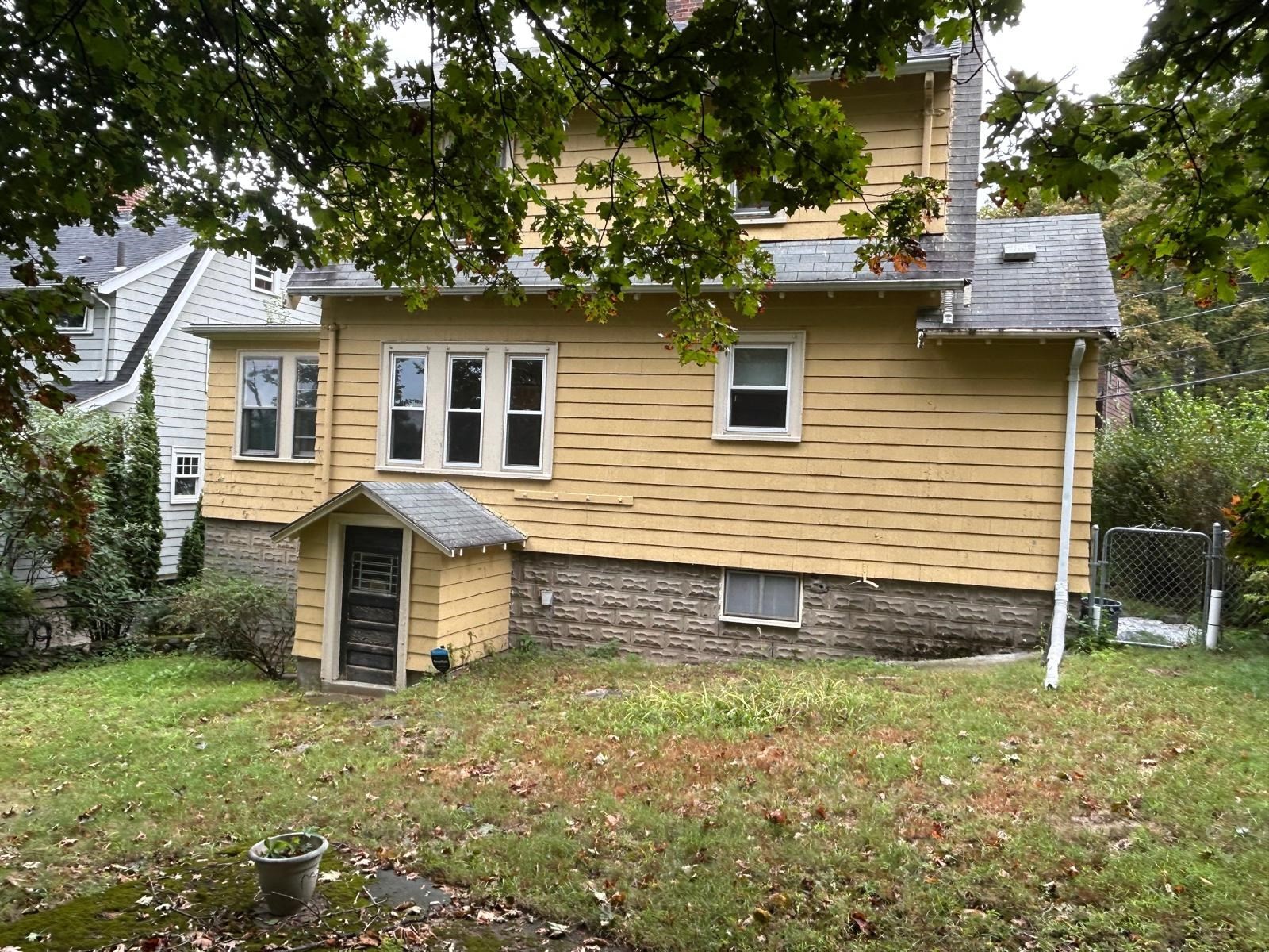 35 Dundee Road Arlington, MA 02476 - Photo 5 of 28 Gallery Image 5