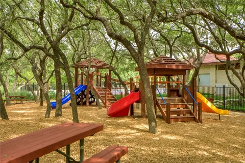 $789,900 | 3424 Grimes Ranch Road, Austin, TX 78732