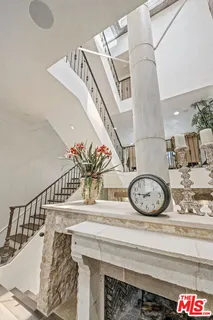 $1,790,000 | 2408 34th Street, Unit 4, Santa Monica, CA 90405