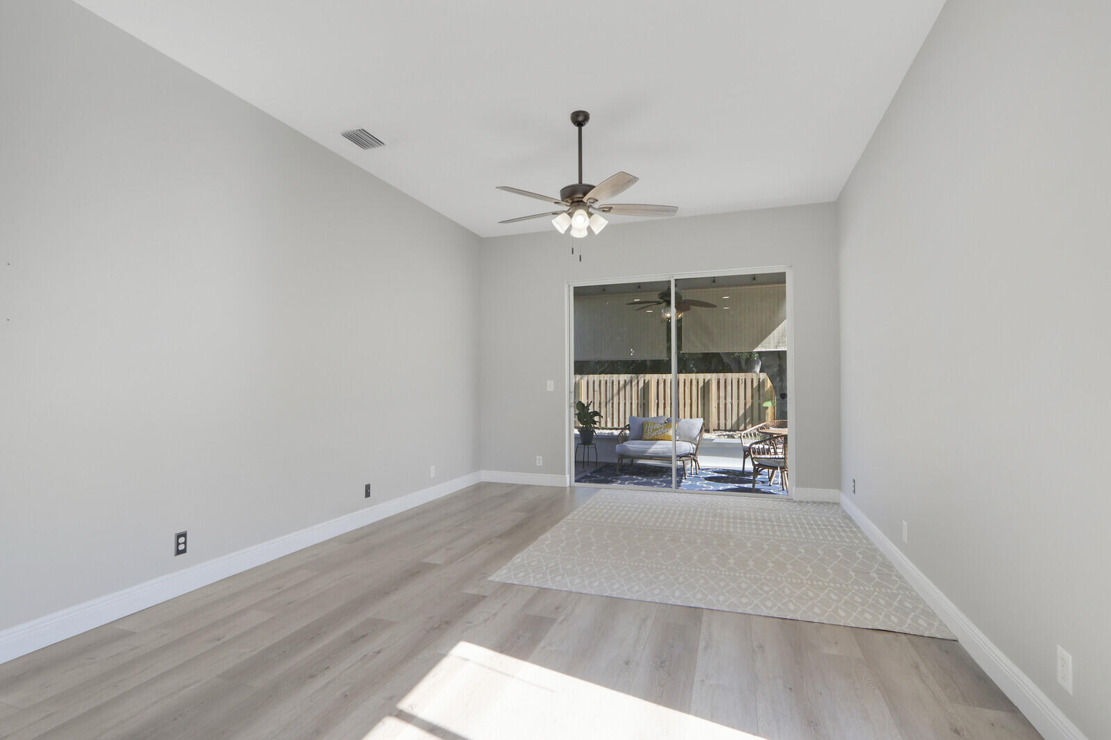 2540 Southeast Springtree Place Stuart, FL 34997 - Photo 15 of 32 17_Image_17_mls