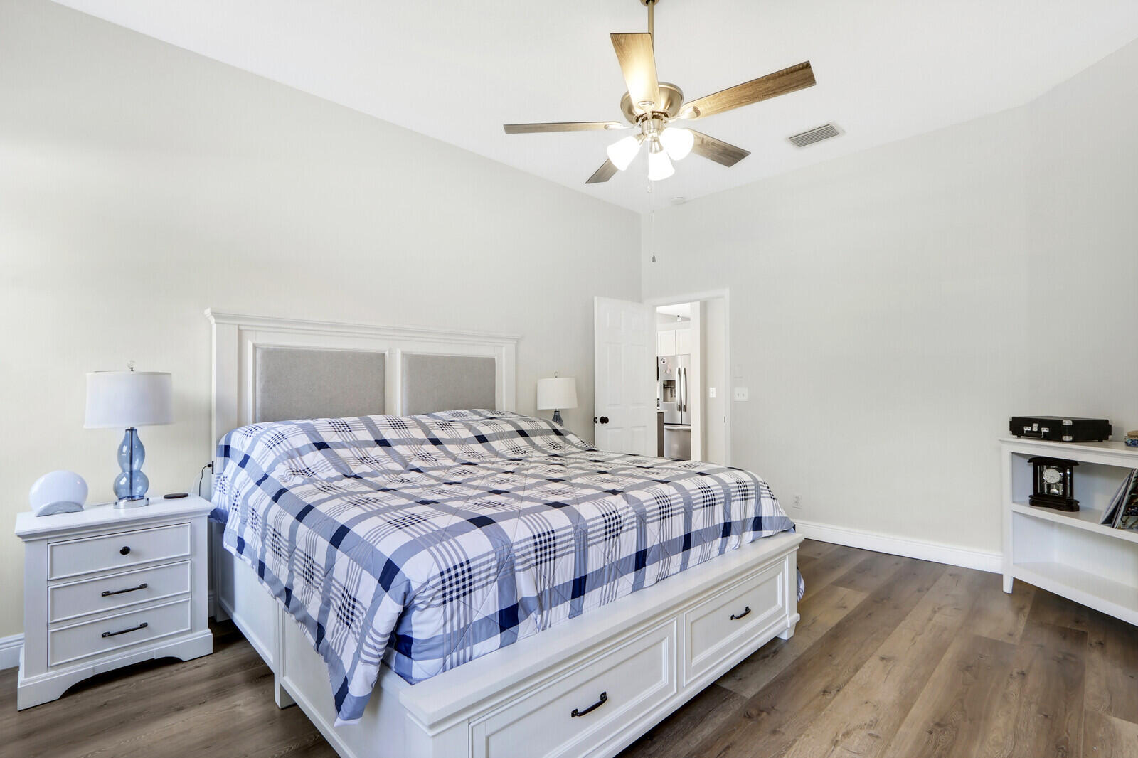 2540 Southeast Springtree Place Stuart, FL 34997 - Photo 19 of 32 22_Image_22_mls