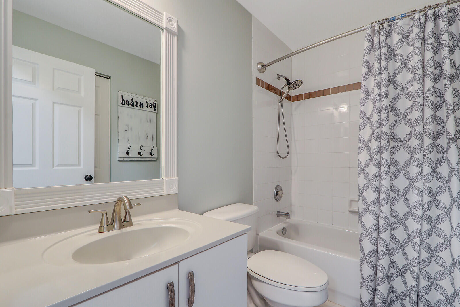 2540 Southeast Springtree Place Stuart, FL 34997 - Photo 24 of 32 27_Image_27_mls