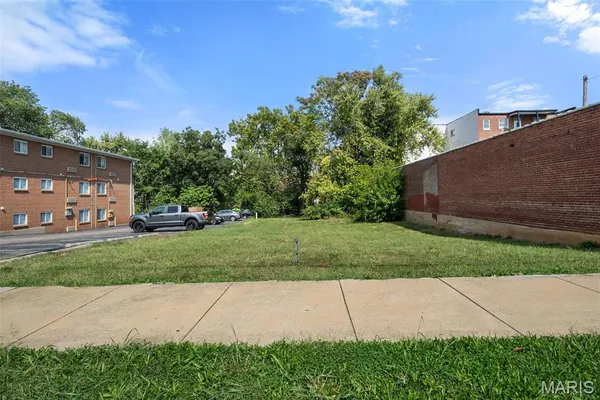 $350,000 | 7315 Wise Avenue, Richmond Heights, MO 63117