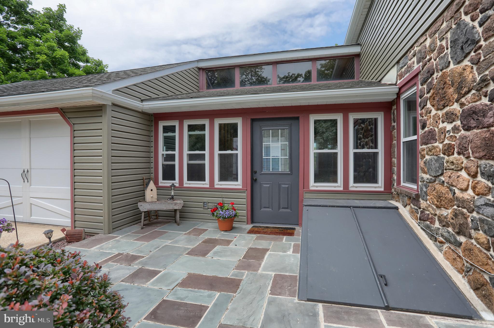 6767 Schoolhouse Road Hershey, PA 17033 - Photo 5 of 51
