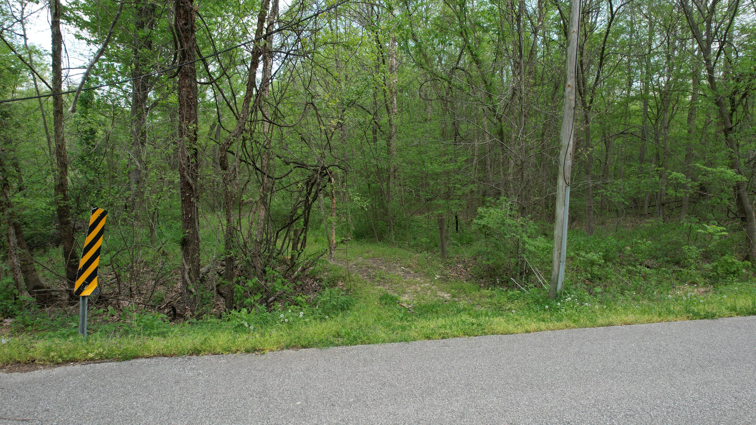 0 West Co Road South Oakland City, IN 47660 - Photo 7 of 10 a view of a backyard